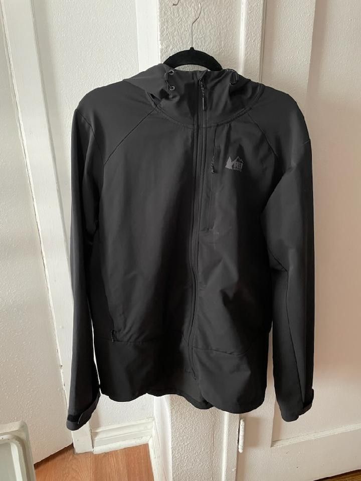 Rei Jacket