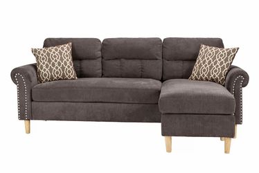 New reversible sectional couch / free delivery