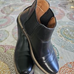 Boys Chelsea dress Boot/shoe Size 2