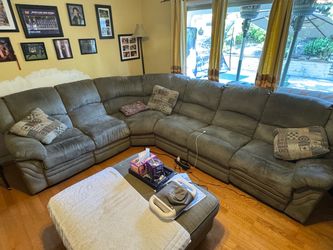 Free Large Gray Reclining Sectional Sofa