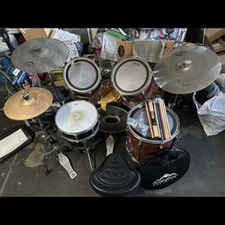 Tama drum set with spare cymbals
