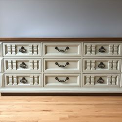 Vintage Solid Wood 9 Drawer Dresser With Patina Finish