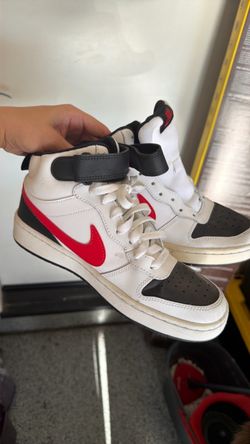 Boys 6Y LeBron shoes