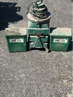 Greenlee 690 Vacuum Blower Fishing System Wire Puller w Accessories