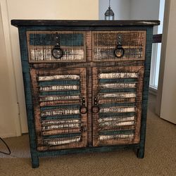 Vintage style dresser