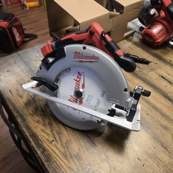 7-1/4" skill saw Milwaukee