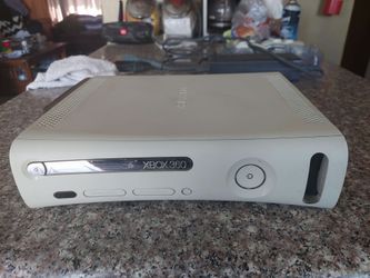 XBOX 360 BUNDLE
