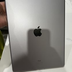 2021 Ipad Pro 5th generation 