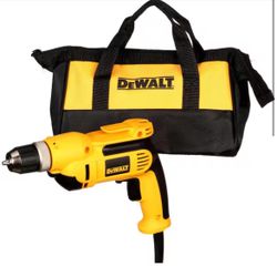 DEWALT Keyless Chuck Drill Kit