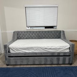 Daybed With Trundle 
