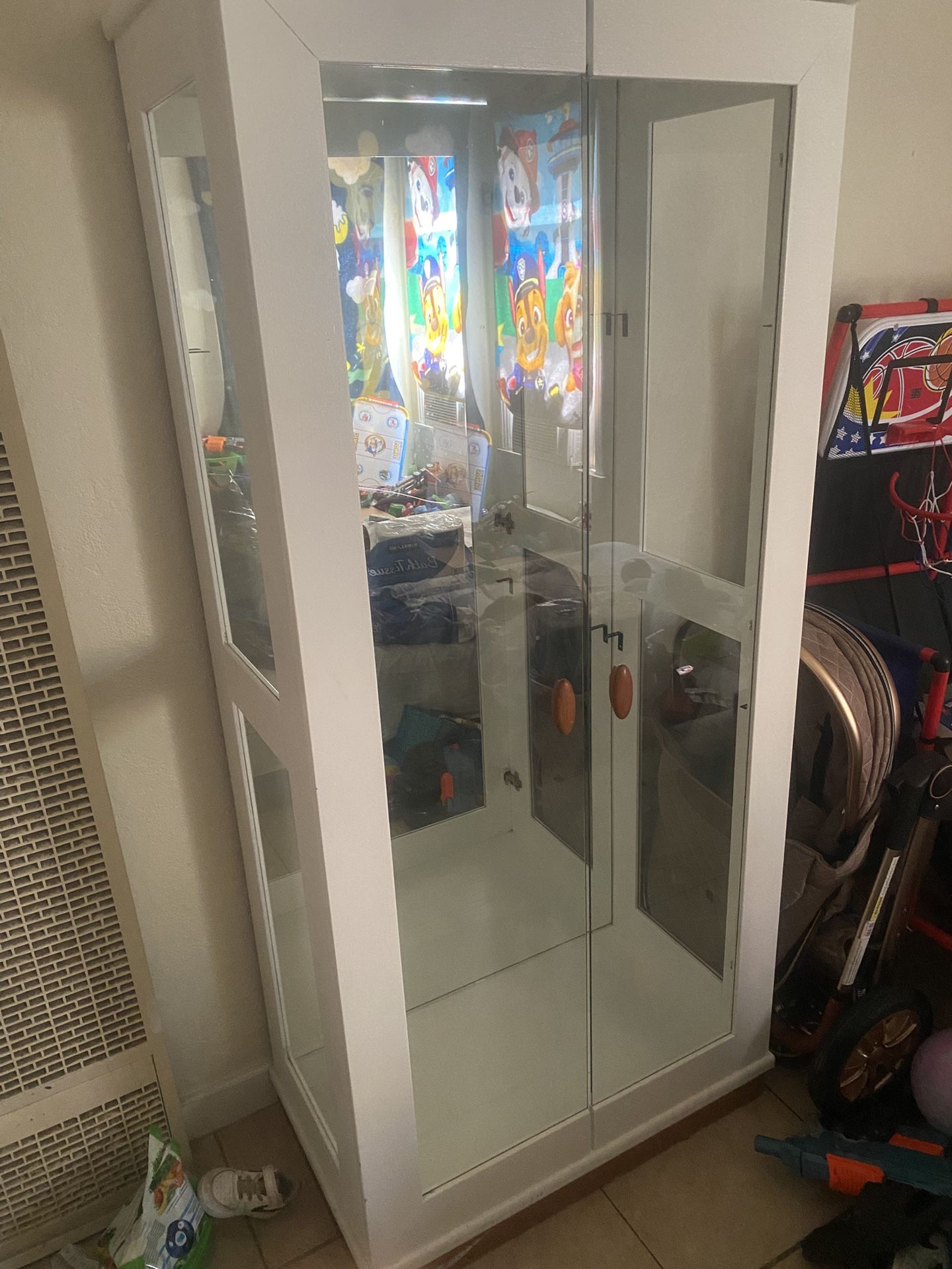 Dresser white Good Condition 