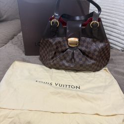 Lv Purse 👜 It’s A Classic .. 