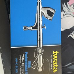 iwata HP-C PLUS Airbrush and Cleaning Kit