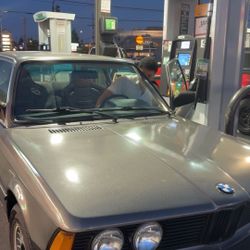 BMW 320i 1983