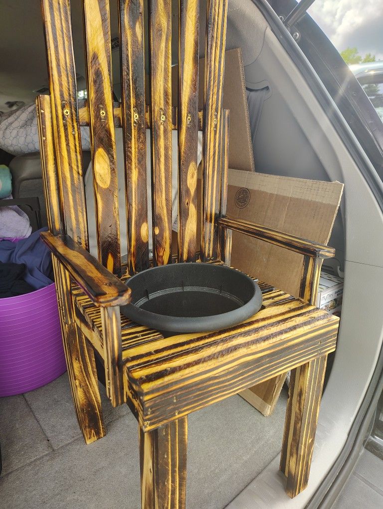 Wooden Potting Chair For Plants