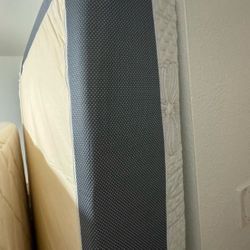 ++++ Nice King Size Mattress! ++++