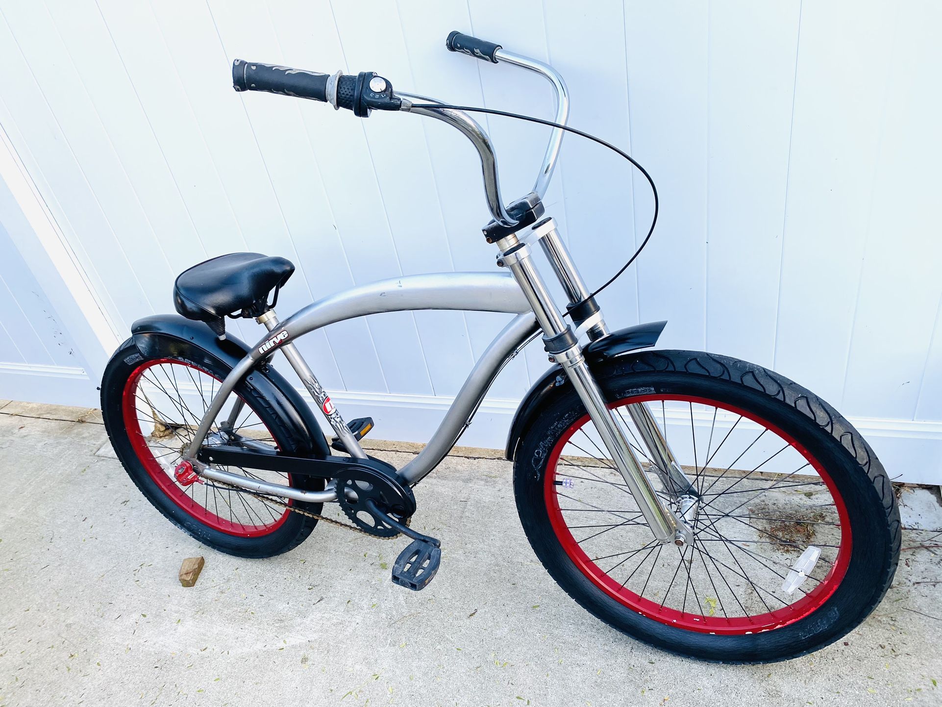 Beach Cruiser 26 Inch Bike price is firm