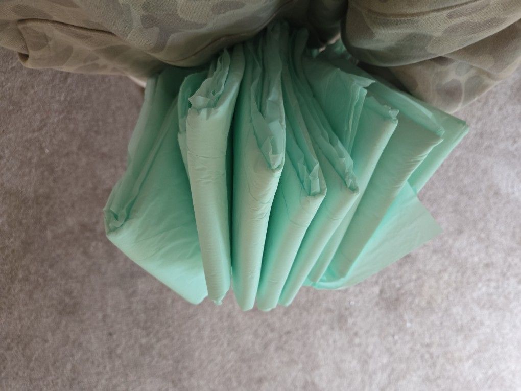 Free Caretaking Pads Large