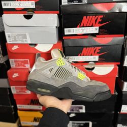 Jordan Neon 4s size 11  USED