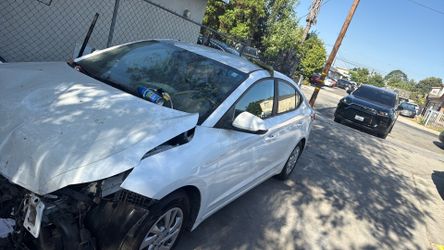 2019 Hyundai Elantra parts