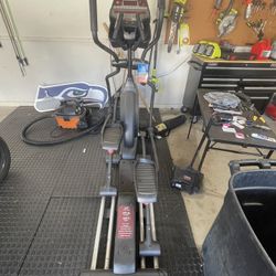 E95 Adjustable Stride elliptical