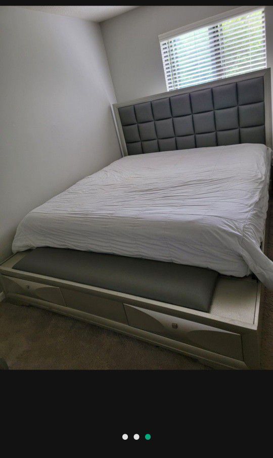 King Size Bed And Mattress