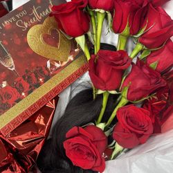 Valentine’s Day Rose Bundle Bouquets
