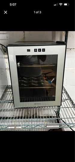 9 Bottle wine cooler