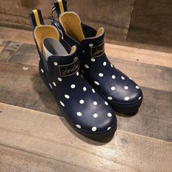 JOULES Wellibob Navy Blue Polka Dot Waterproof Rain Boots Sz 6 *NEW*
