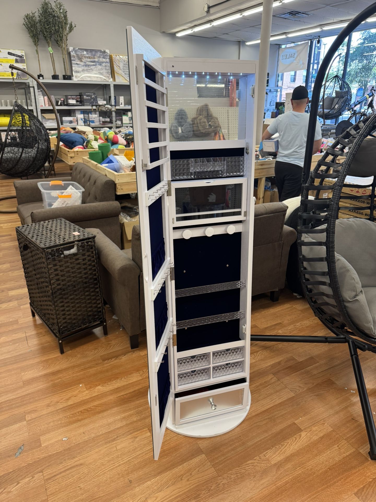 360° Swivel Jewelry Cabinet