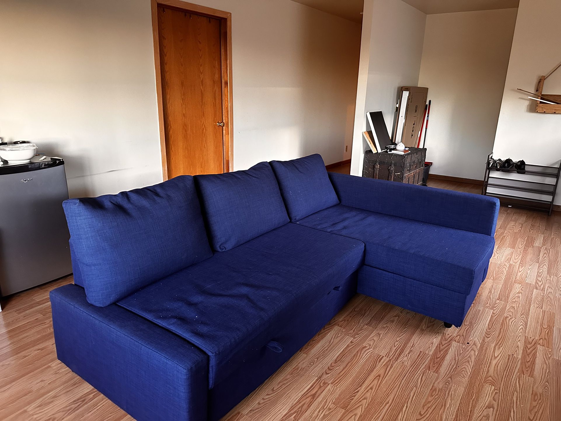 Sectional Couch w/ Storage