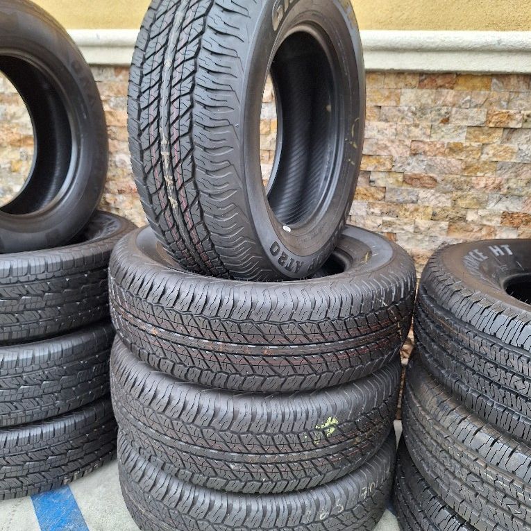265/70/17  DUNLOP  (4 GOOD USED TIRES)