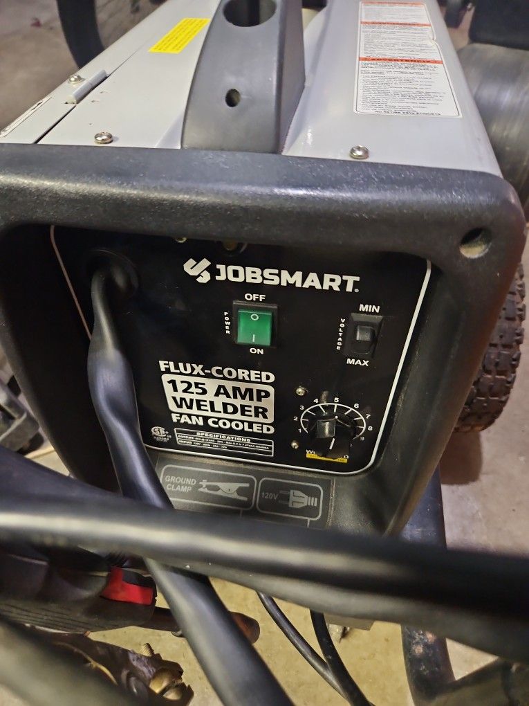 JobSmart 125 Amp Flux Core Welder