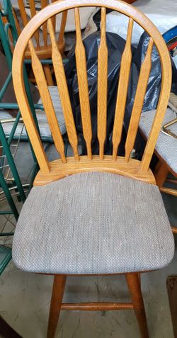 3 BAR/ISLAND STOOLS