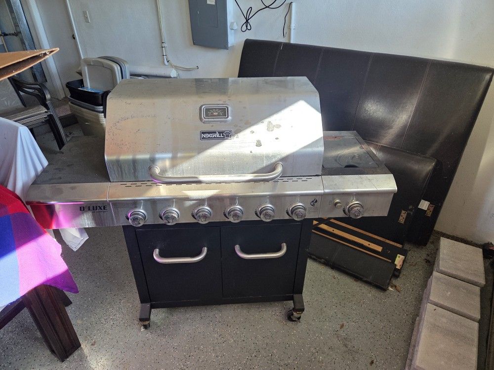 Grill For Pickup In Palm Harbor
