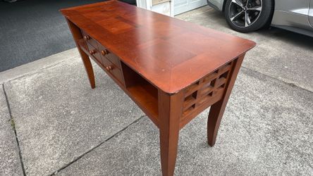 Brown Coffee Table with Drawer — Living Room Table / Storage