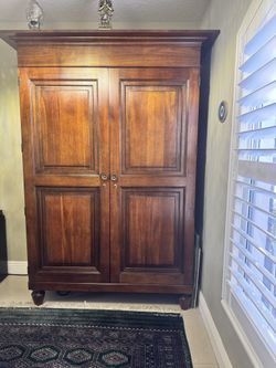 ARMOIRE