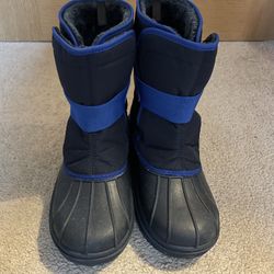 Size 5 Youth Snow Boots