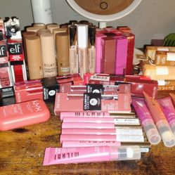 *DISCOUNT MAKEUP*