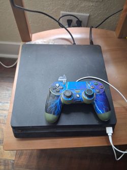 Ps4 slim console