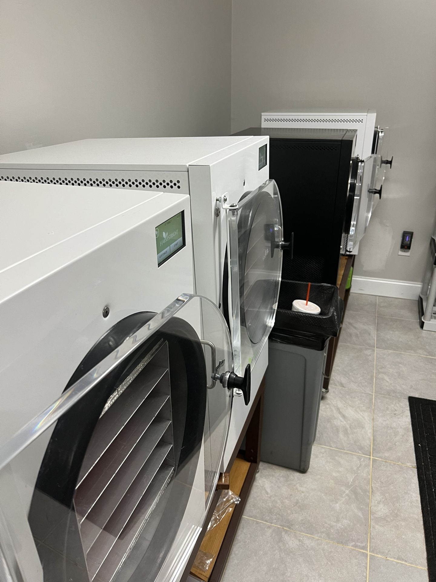 Large HarvestRight Freeze Dryer White - Have 3 Total