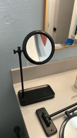 Magnifying more with stand