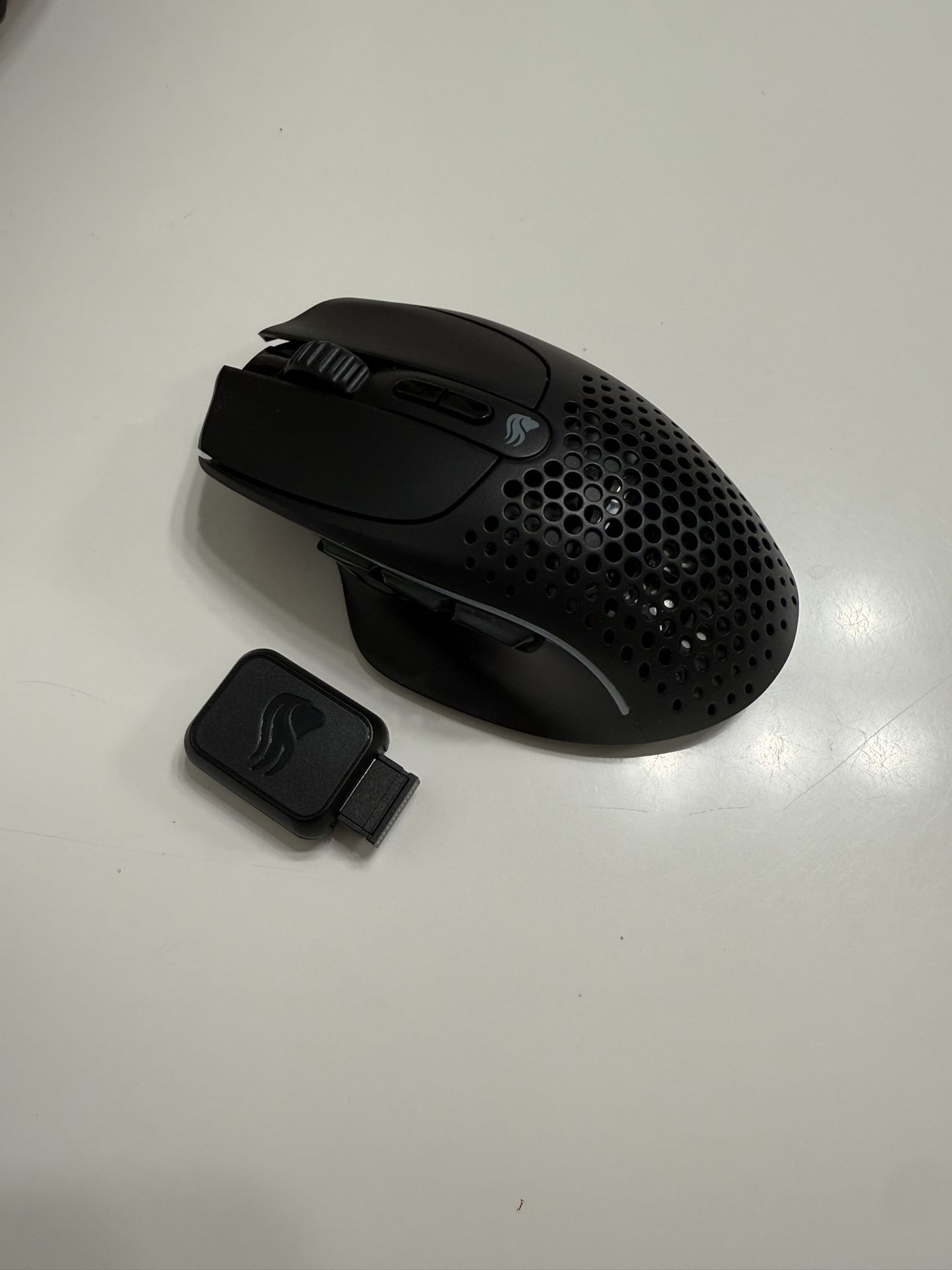 Glorious Gaming Model | 2 Wireless Gaming Mouse