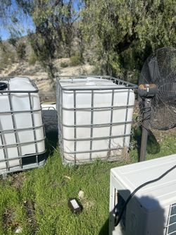 275 Gallon Tank With Steel Pallet