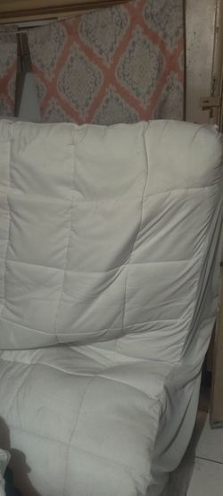 FREE QUEEN BED
