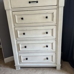 Bedroom Set From Ashley 