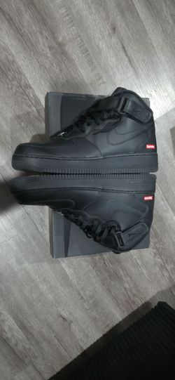 SUPREME NIKE AIR FORCE 1 MID TRIPLE BLACK