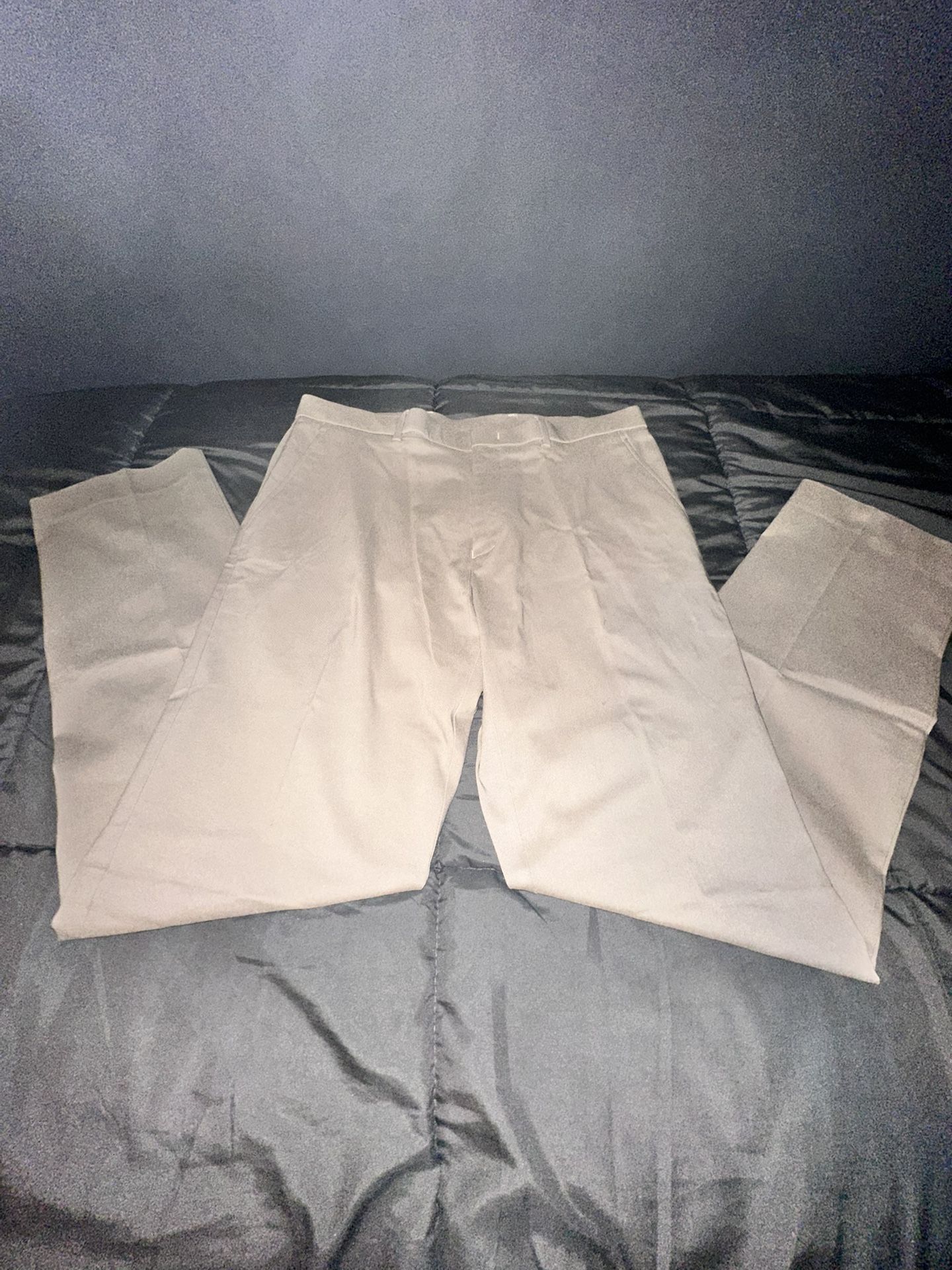 Tommy Hilfiger Slacks 34 32