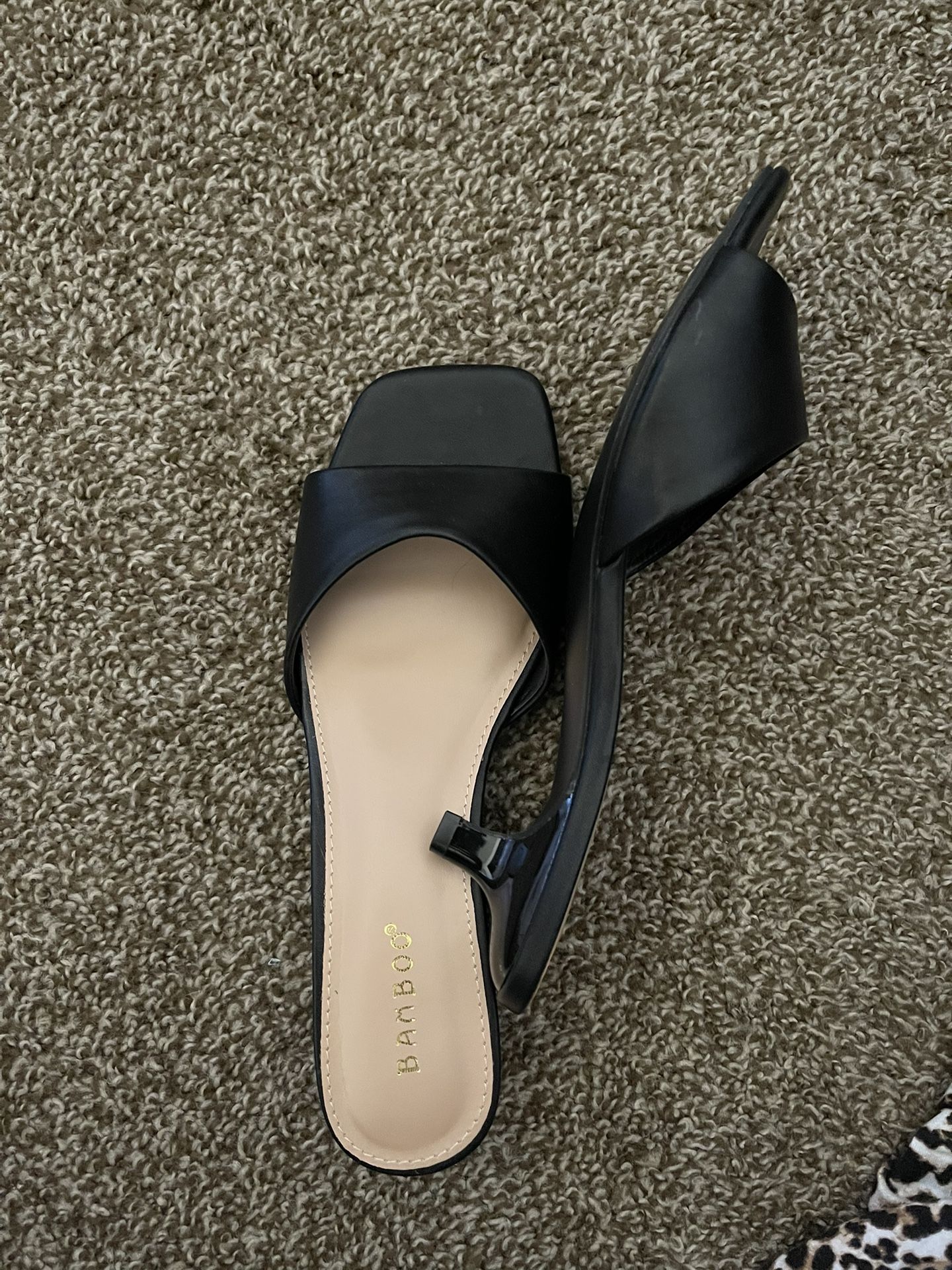 kitten heels