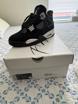 Jordan’s 4s thunders